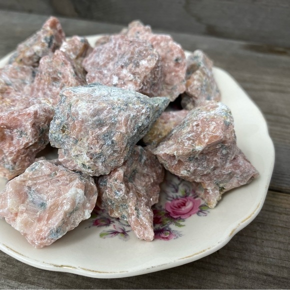RAW Red Calcite Pieces - Small x3 - Picture 6 of 6